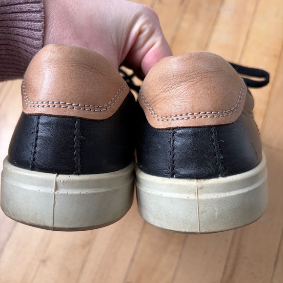 Ecco Sneakers Soft Black Leather Mens Size 44 (US size 10-10.5 ) Low Top Black - Picture 6 of 12